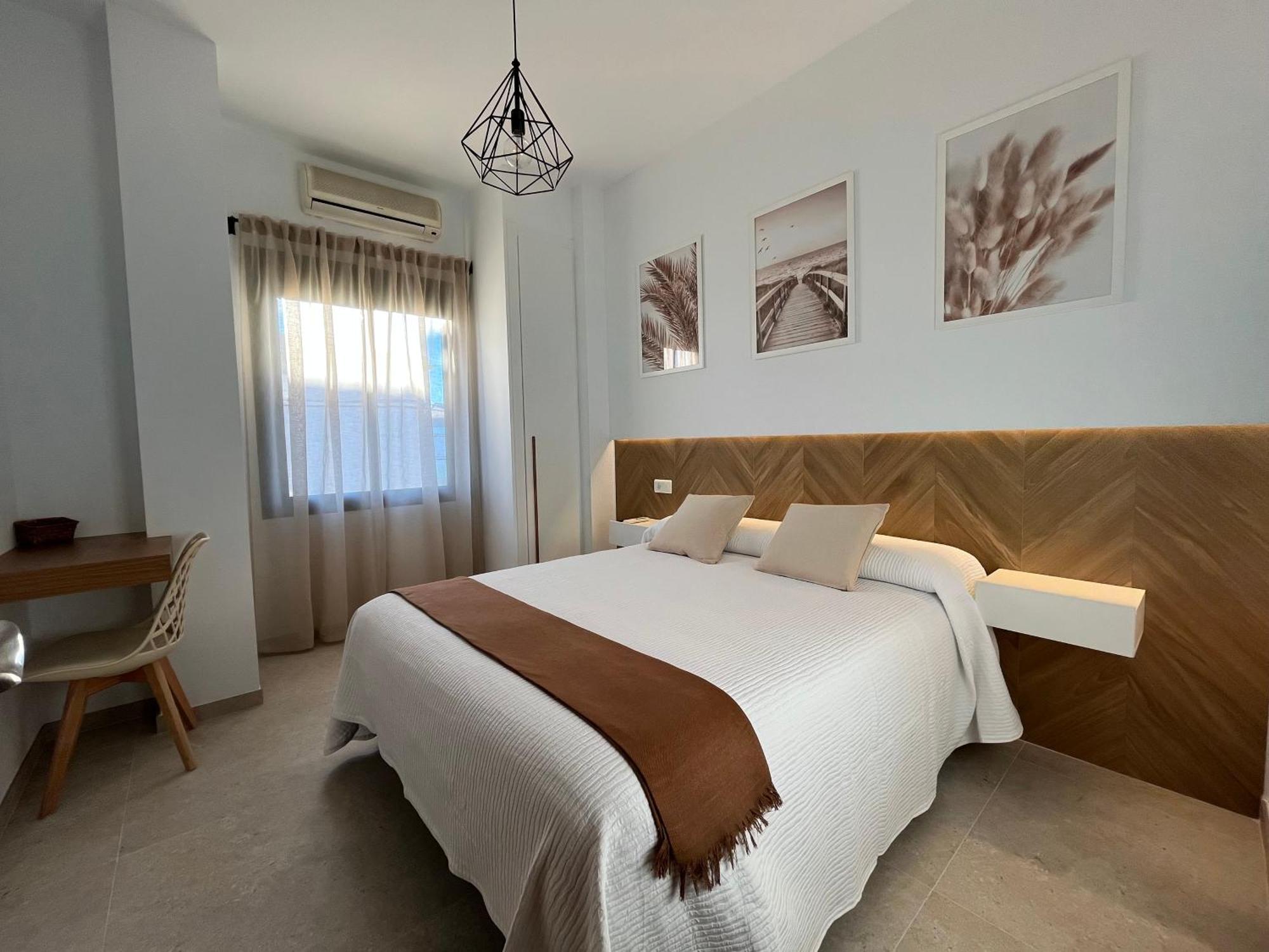 Torreorgaz Hostal Parador De Los Llanos מראה חיצוני תמונה