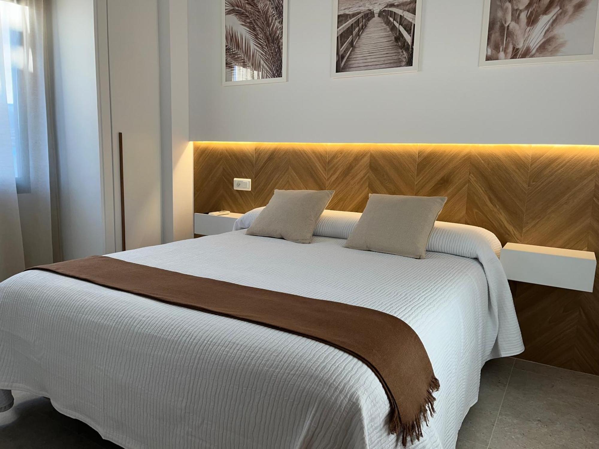 Torreorgaz Hostal Parador De Los Llanos מראה חיצוני תמונה