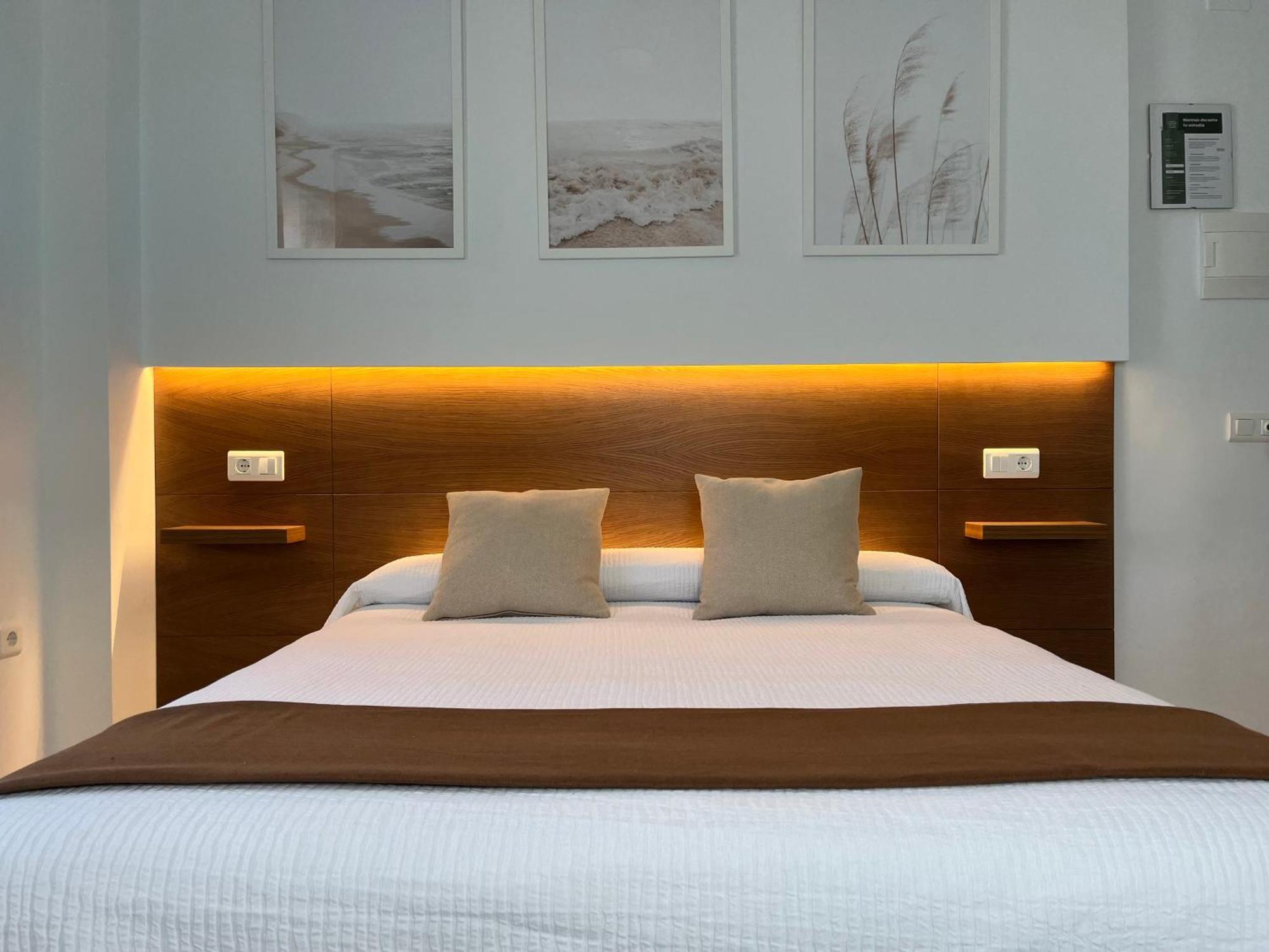 Torreorgaz Hostal Parador De Los Llanos מראה חיצוני תמונה