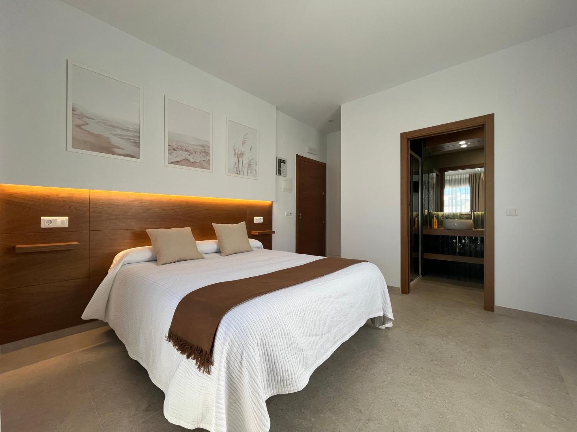 Torreorgaz Hostal Parador De Los Llanos מראה חיצוני תמונה
