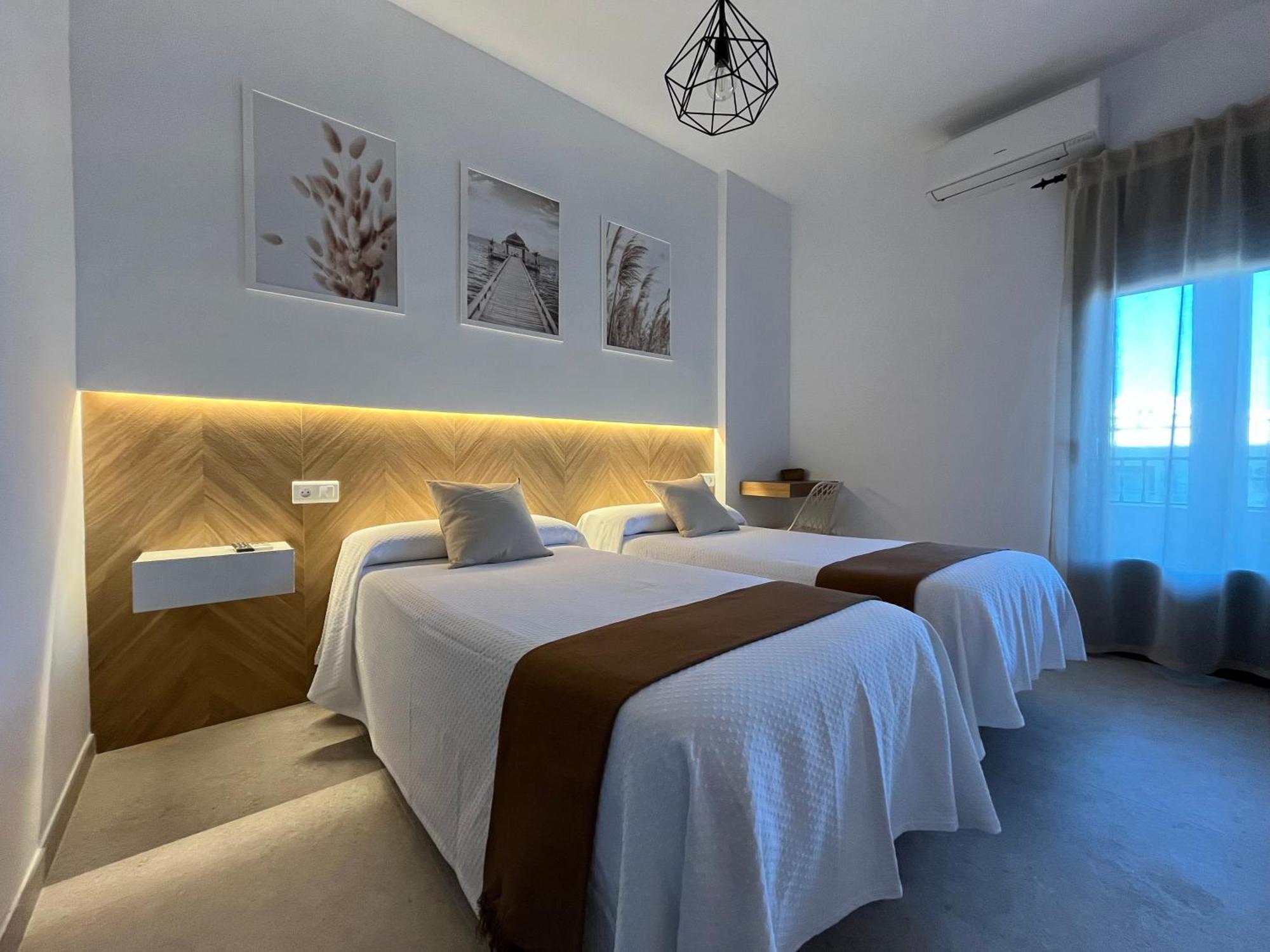 Torreorgaz Hostal Parador De Los Llanos מראה חיצוני תמונה