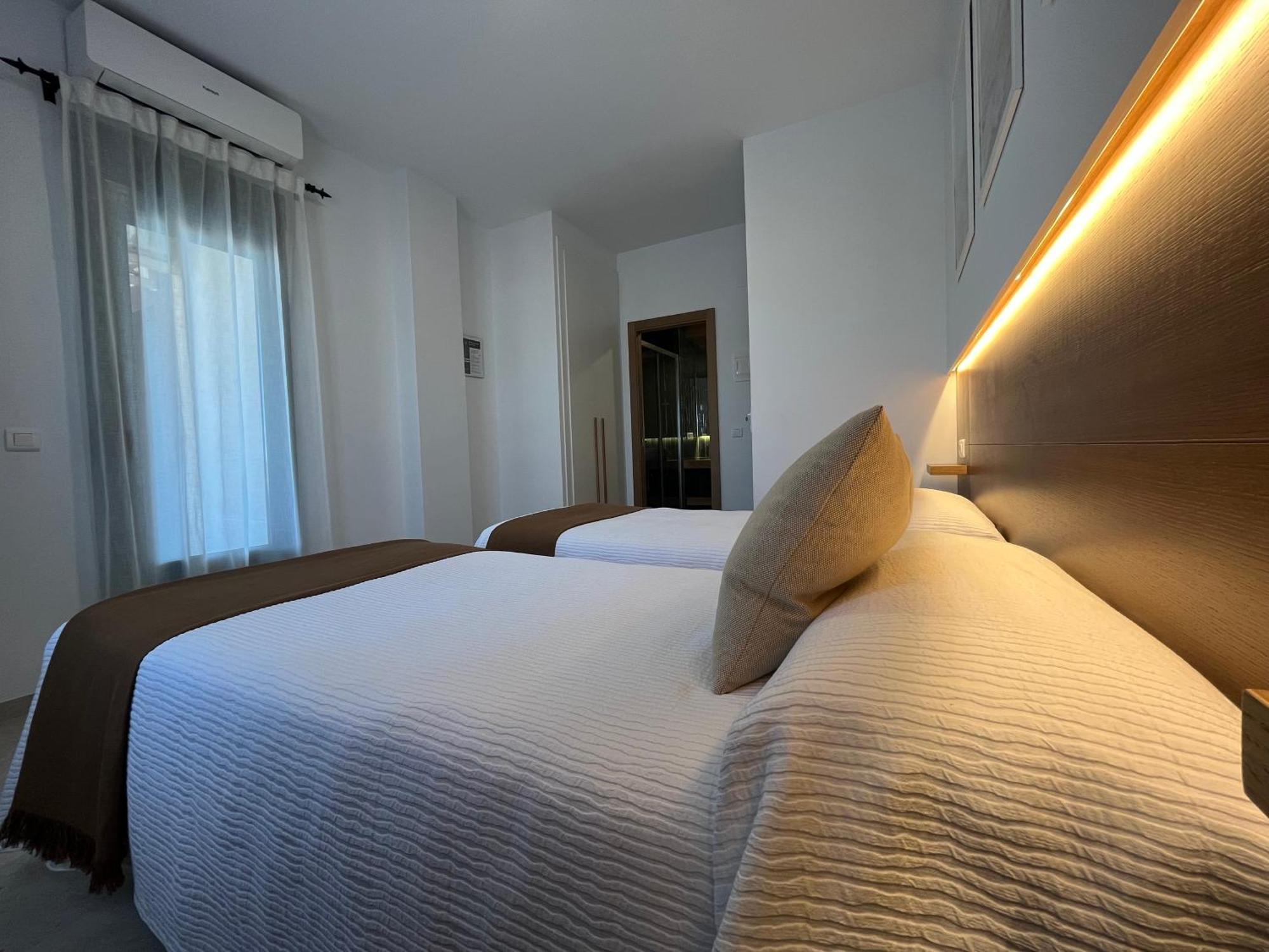 Torreorgaz Hostal Parador De Los Llanos מראה חיצוני תמונה